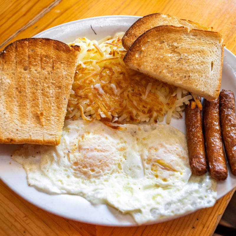 River Streeter breakfast